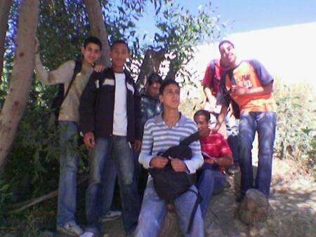 coucou c'est notre groupe